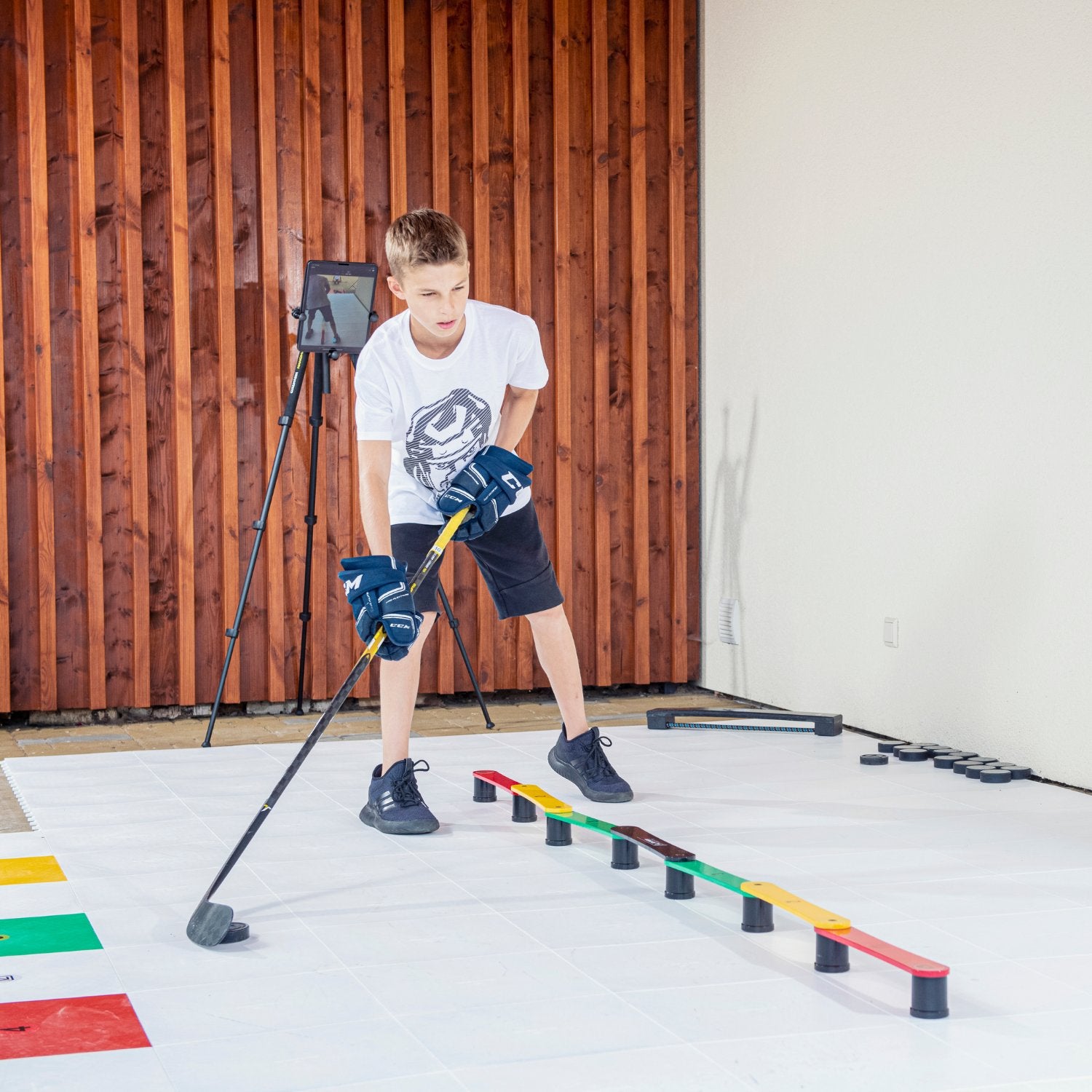 Hockey Revolution – Confezione Da 50 Dischi Da Hockey Ufficiali, Gomma Solida, Made In Czech Republic